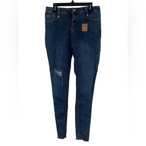 🍀 5/$25🍀 jeans size medium‎